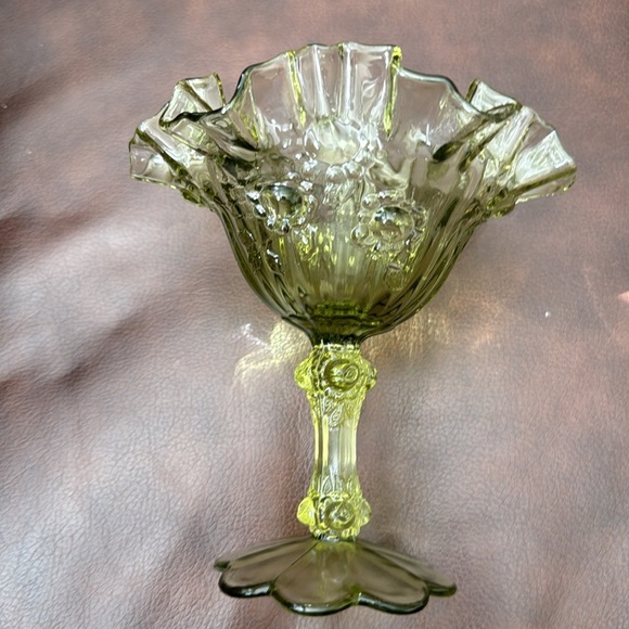 Vintage Fenton Olive Green Cabbage Rose Ruffled Pedestal Compote Candy Dish - Picture 4 of 7